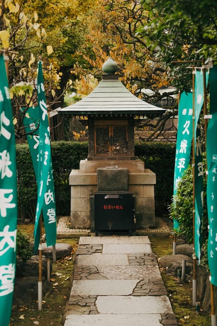 Tokyo: Ghost Tour with Scary Japanese Stories and Folklore - Tokyo Station as the opening chapter