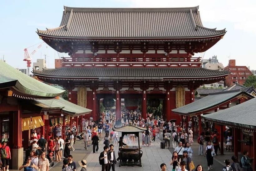 Tokyo: Guided Exploration with a Private Driver - Lunch at Tsukiji Outer Market