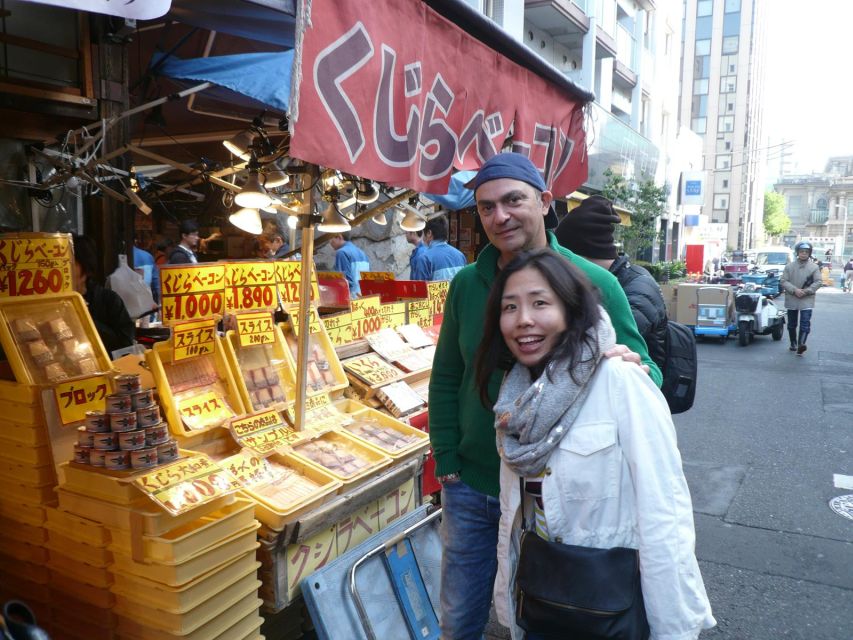 Tokyo: Guided Walking Tour of Tsukiji Market with Breakfast - Entering the Tsukiji Outer Market