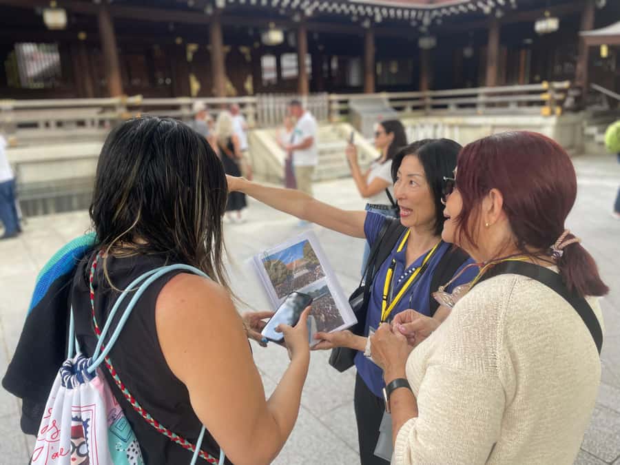 Tokyo: Harajuku Meiji Shrine Guided Tour-Discover Shinto - Why Meiji Shrine works so well for a short Tokyo tour