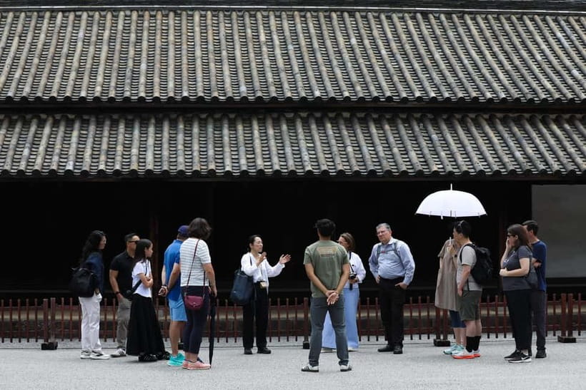 Tokyo: Imperial Palace East Gardens Walking Tour - Key points to know before you book