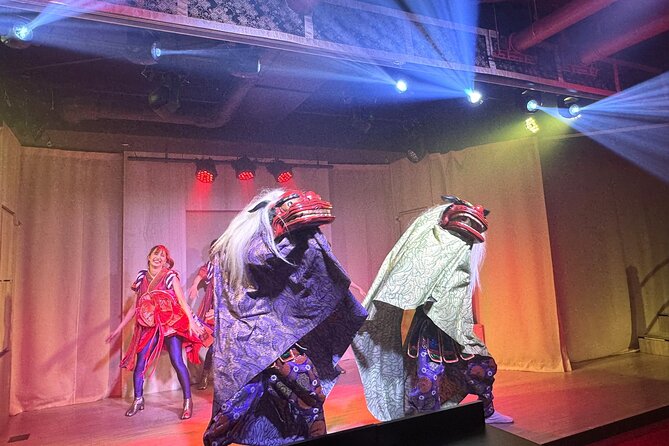 Tokyo Japanese Dance Cabaret Theater Asakusa-Kaguwa - The performance: dance, action, and light