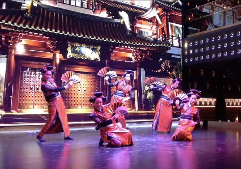 Tokyo: Japanese Style Variety Show with Dance,Magic & Dinner - Finding the venue beside Shimbashi’s SL Square