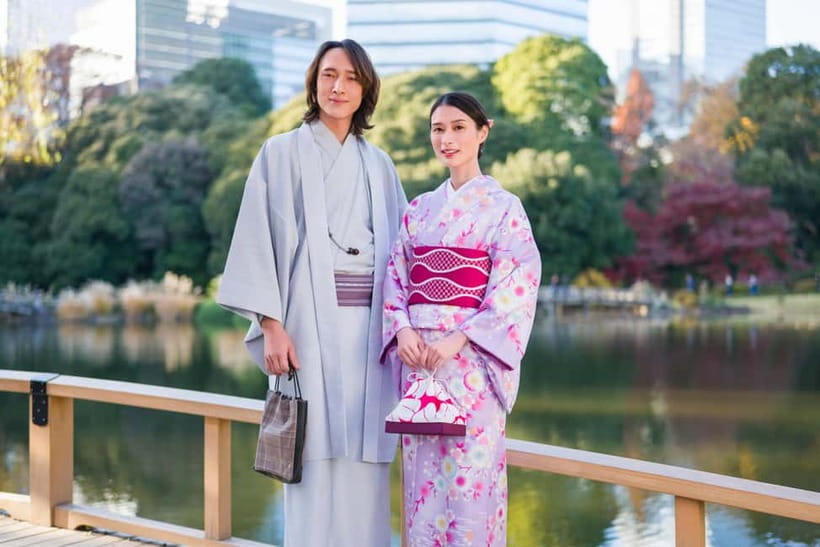 Tokyo: Kimono Experience in Shinjuku Gyoen National Garden - What makes the staff important