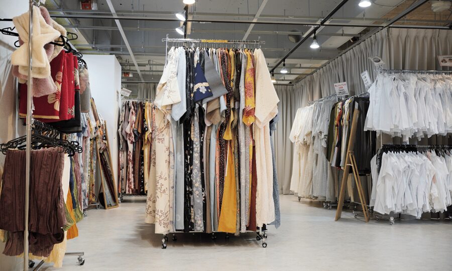 Tokyo : Kimono Rental in Asakusa Provided by KanoWafuku - The fixed 5:30 p.m. return time