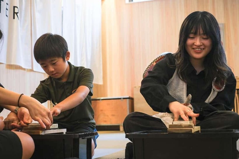 Tokyo: Knife Making Workshop (Sharpening, Engraving) - Tea, Japanese knives, and a short cultural lesson