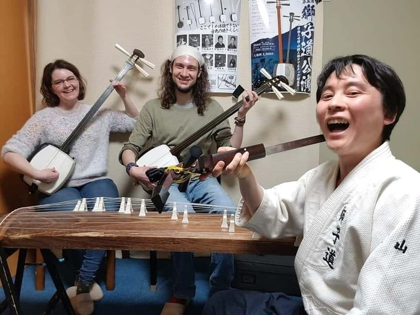 Tokyo: Learn to play traditonal songs on Tsugaru Shamisen - Why the private format matters
