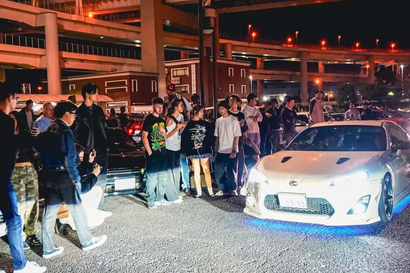 Tokyo: Legendary JDM CAR Daikoku Underground Meetup - APIT Shinonome for parts, tuning, and browsing