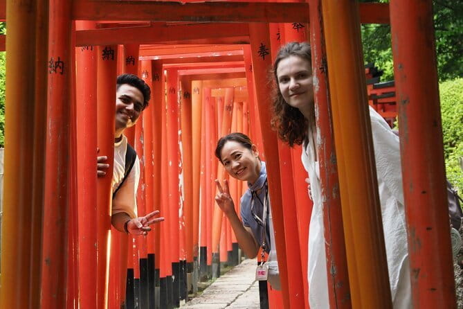 Tokyo: Locals Secret Shrine Tour // Walk with a Guide - Shinobazu-no-ike Benten-do and Benzaiten