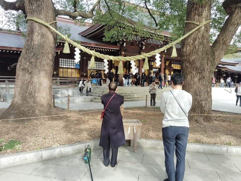 Tokyo: Meiji Jingu Shrine & Inner Garden Guided Tour (2h) - Starting at the First Torii