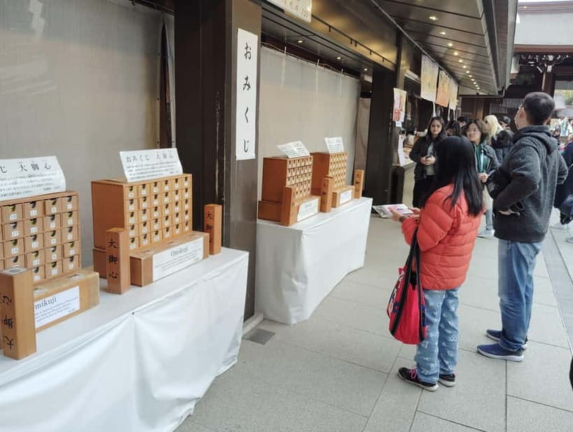 Tokyo: Meiji Jingu Shrine & Inner Garden Guided Tour (2h) - What the Guides Add