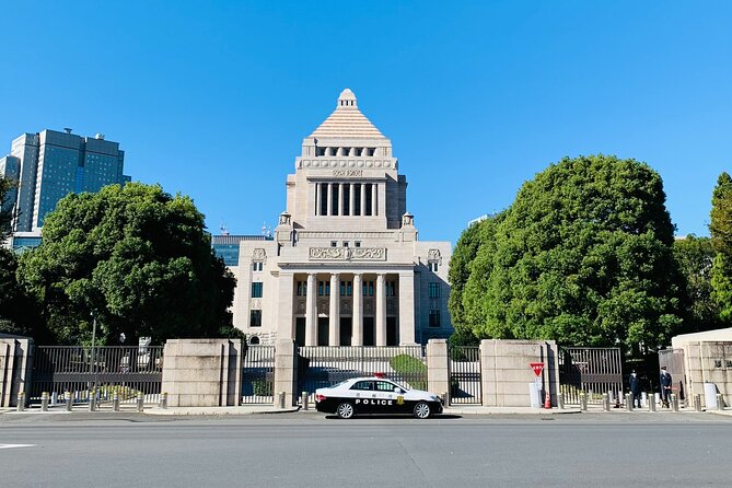 Tokyo Morning City Tour with Pick-up Service from 28 Hotels - The Imperial Palace loop and passing sights