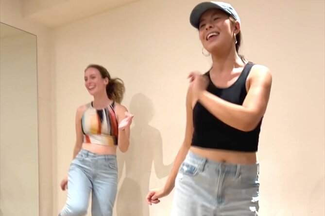Tokyo Morning Shuffle Dance & Breakfast with a TikTok Star - Breakfast after the dancing