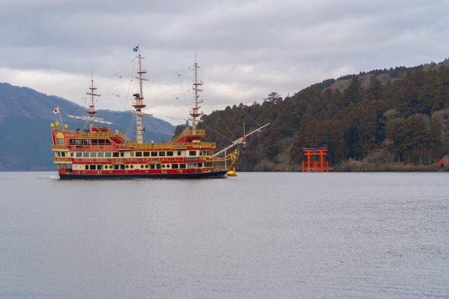 Tokyo: Mount Fuji and Hakone Private Sightseeing Day Trip - The private vehicle changes the whole day