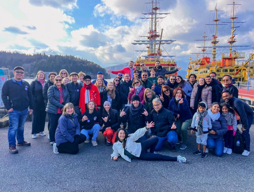 Tokyo: Mt. Fuji 5th Station & Hakone Cruise 1-Day Bus Tour - Cruising Lake Ashi and spotting the torii gate