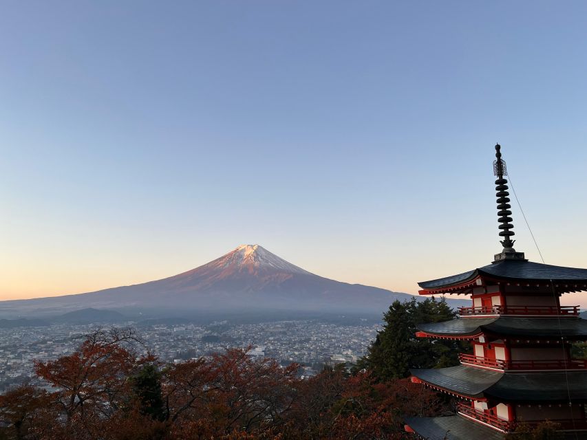 Tokyo: Mt Fuji Area Guided Tour with Traditional Lunch - How much time do you spend on the bus?