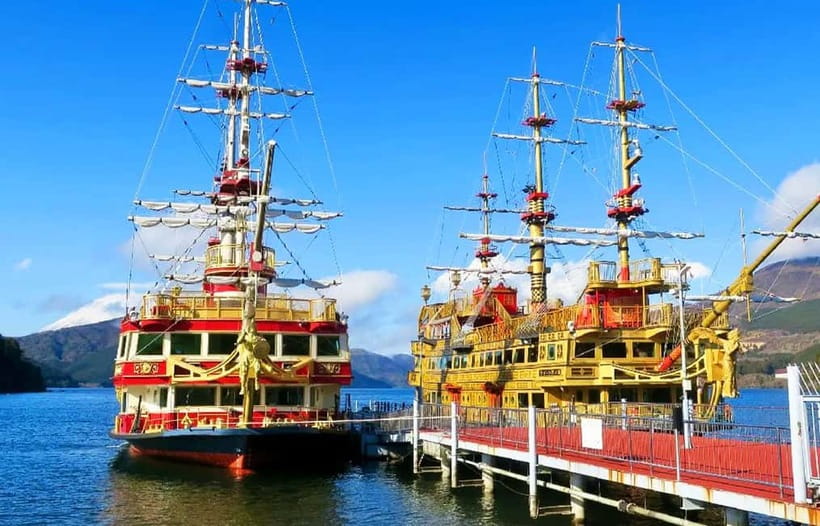 Tokyo: Mt. Fuji Tour, Hakone Ropeway, Owakudani, Lake Ashi - Hakone Shrine and the red Torii on Lake Ashi