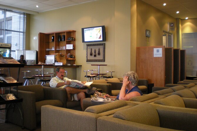 Tokyo: Narita International Airport VIP Lounge Access - What the Narita lounge pass really gives you