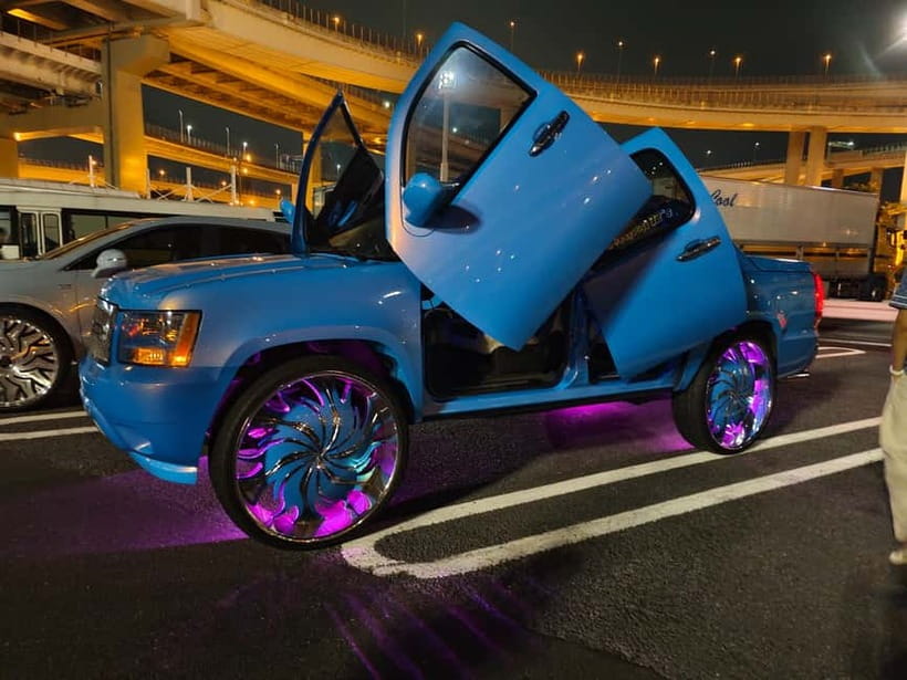 Tokyo Night Drive: Daikoku PA Car Culture & Wangan Midnight - Starting in Akihabara and meeting your guide