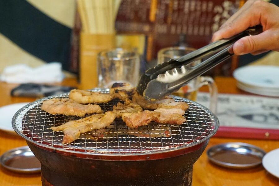 Tokyo: Night Foodie Tour in Shinjuku - Practical details that affect your choice
