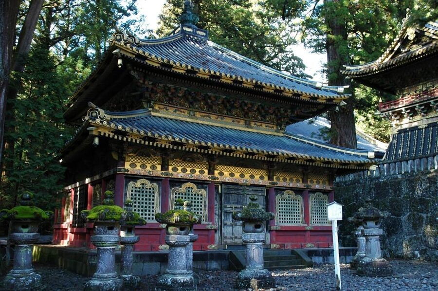 Tokyo: Nikko Private Day Tour with English Speaking Driver - Lake Chuzenji and Mount Nantai views