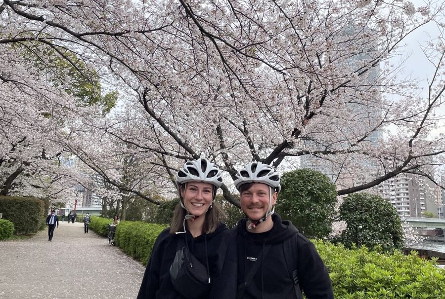 Tokyo: Private Cycling Tour with cute E-bike - The Japanese tea picnic