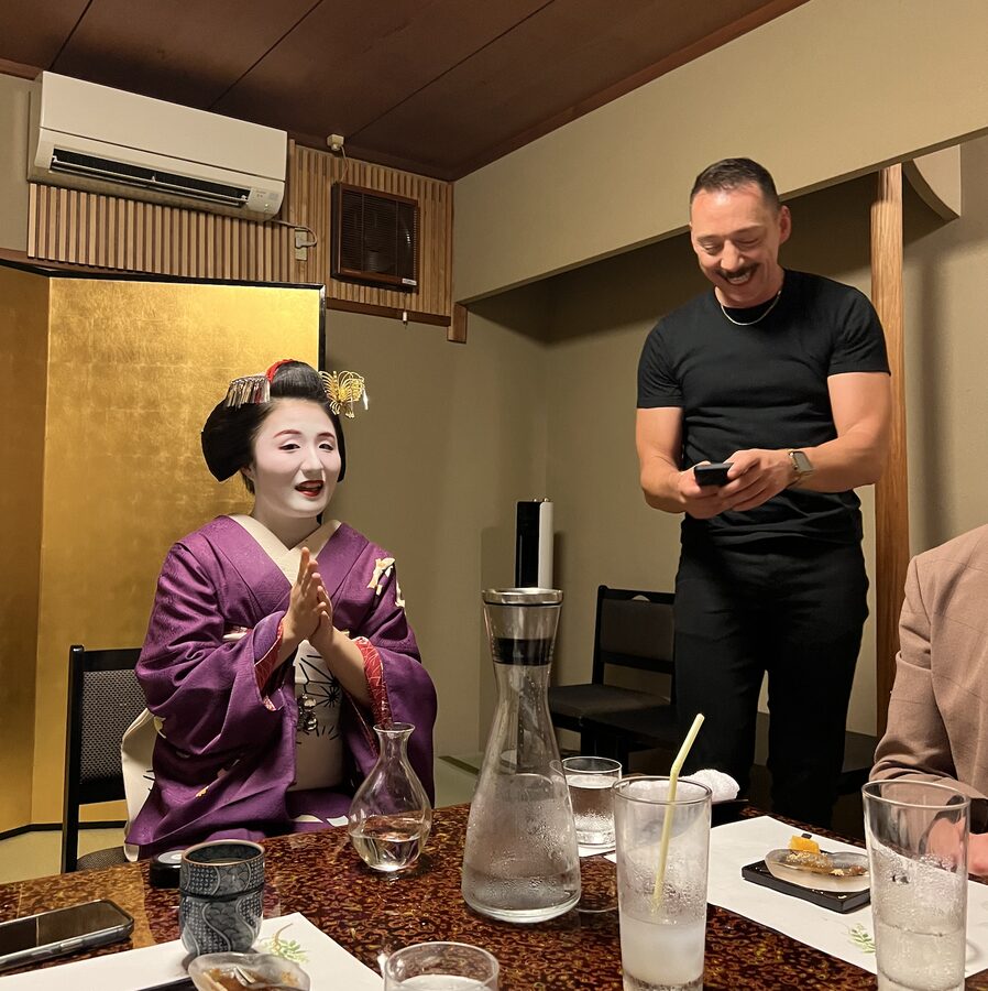 Tokyo: Private dinner with Geisha at a Member's only Ryotei - Timing, meeting point, and cancellation rules
