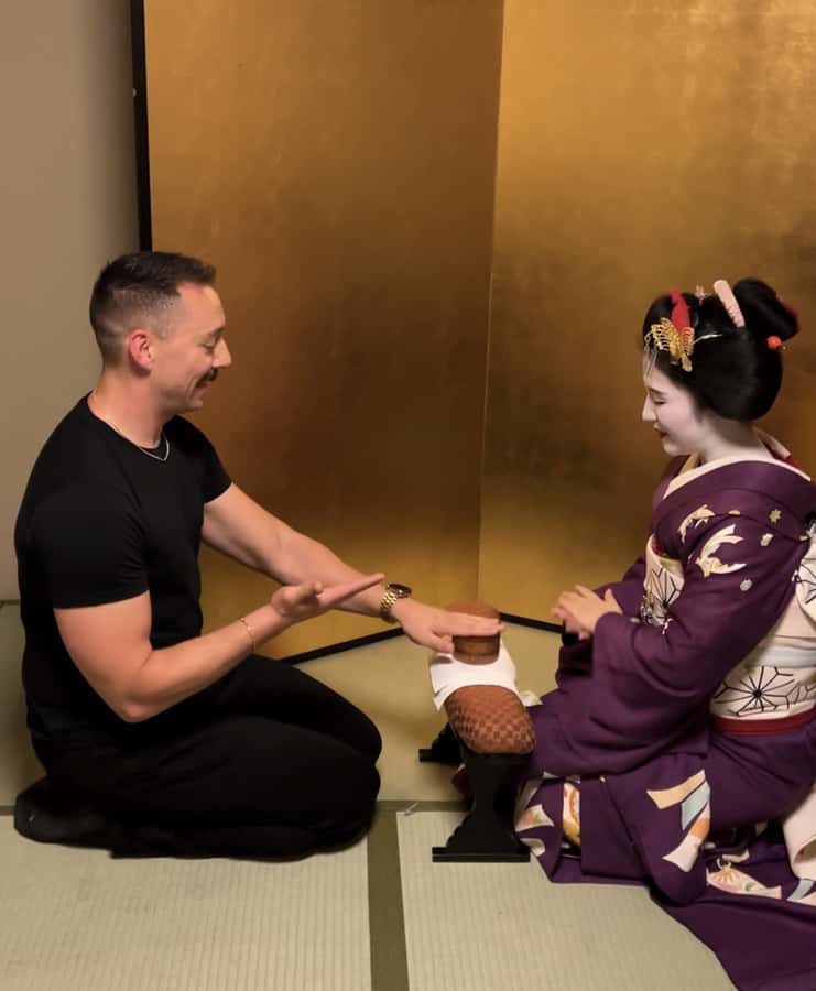 Tokyo: Private dinner with Geisha at a Member's only Ryotei - A full kaiseki dinner, with drinks separate