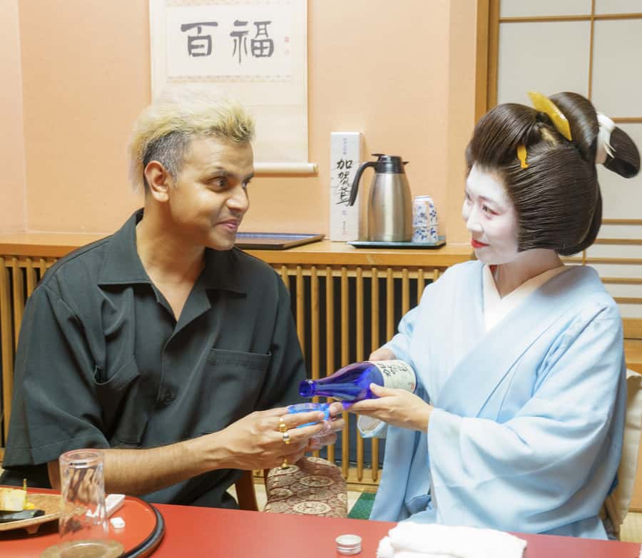 Tokyo: Private dinner with Geisha at a Member's only Ryotei - Who will get the most from this experience