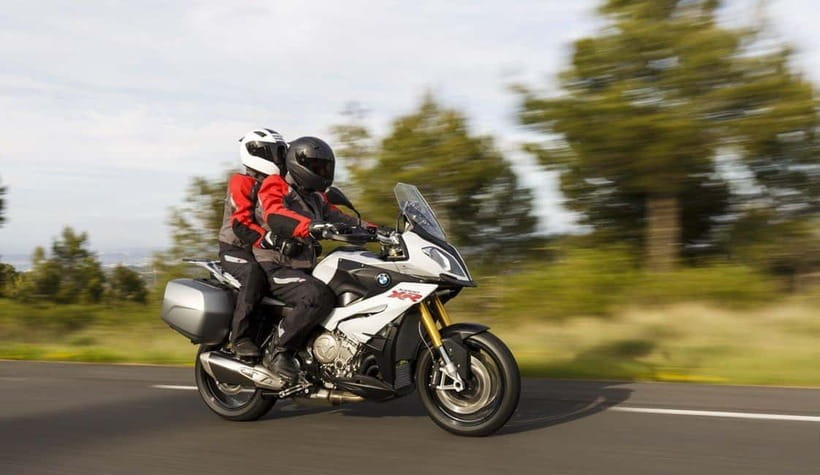 Tokyo: Private Motorcycle Day Trip to Fuji and Hakone: Onsen - Shakushi Pass and the joy of the road
