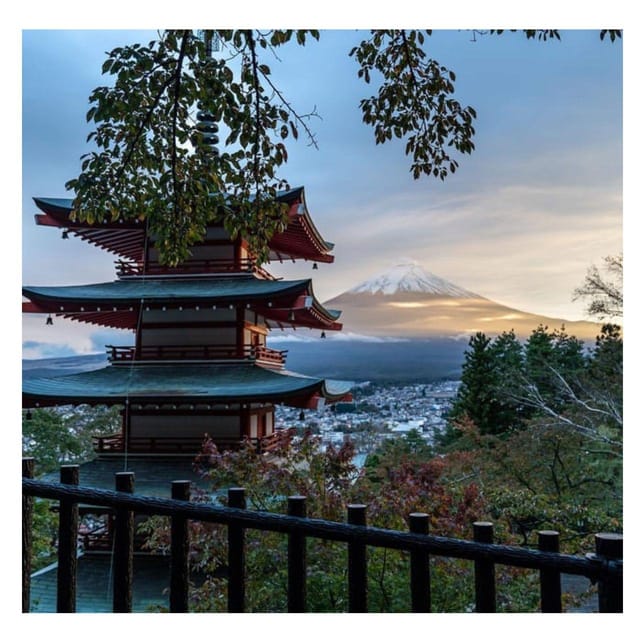 Tokyo: Private Mt. Fuji Luxury Day Tour – Fully Customizable - Oshino Hakkai: traditional scenery and clear spring water