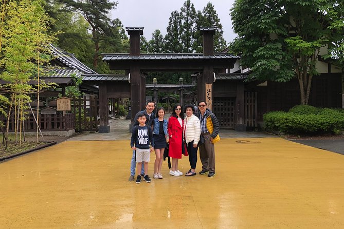 Tokyo Private Sightseeing Tour with English Speaking Driver - Starting at the Imperial Palace’s East Gardens