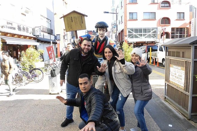 Tokyo Private Tour to Learn History and Shinto - What the guides add to the experience
