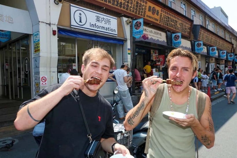 Tokyo: Private Tsukiji Street Food & Sake with Local Guide - What the guides add to the experience