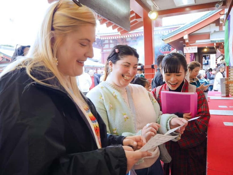 Tokyo: Private Walking Tour with a Local Gen Z Guide - Tsukiji, Ginza, and food with context