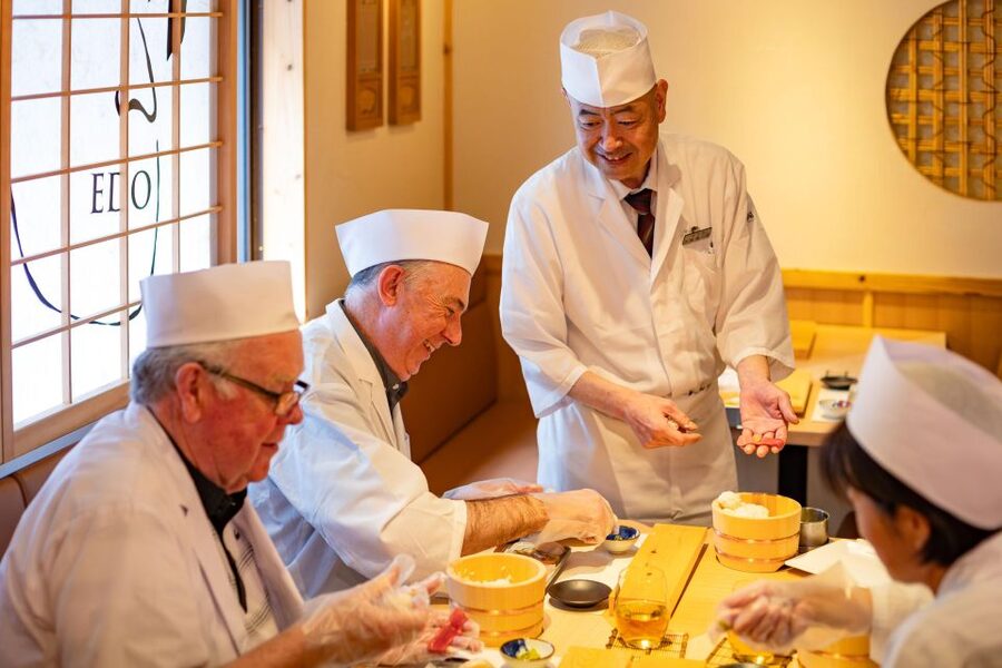 Tokyo Professional Sushi Chef Experience - Watching Fish Preparation and Forming Nigiri