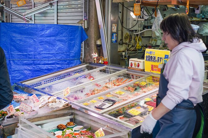 Tokyo’s Must-Sees: 5-hour Tsukiji, Akihabara & Asakusa Tour - Tasting your way through Tsukiji Market