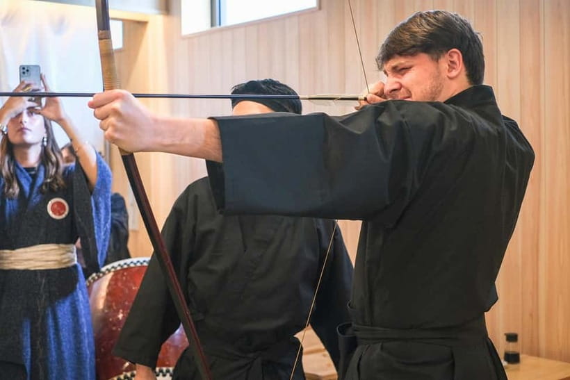 Tokyo Samurai Experience: Kyudo (Archery) and Swordsmanship - A Quick Introduction to Samurai Traditions