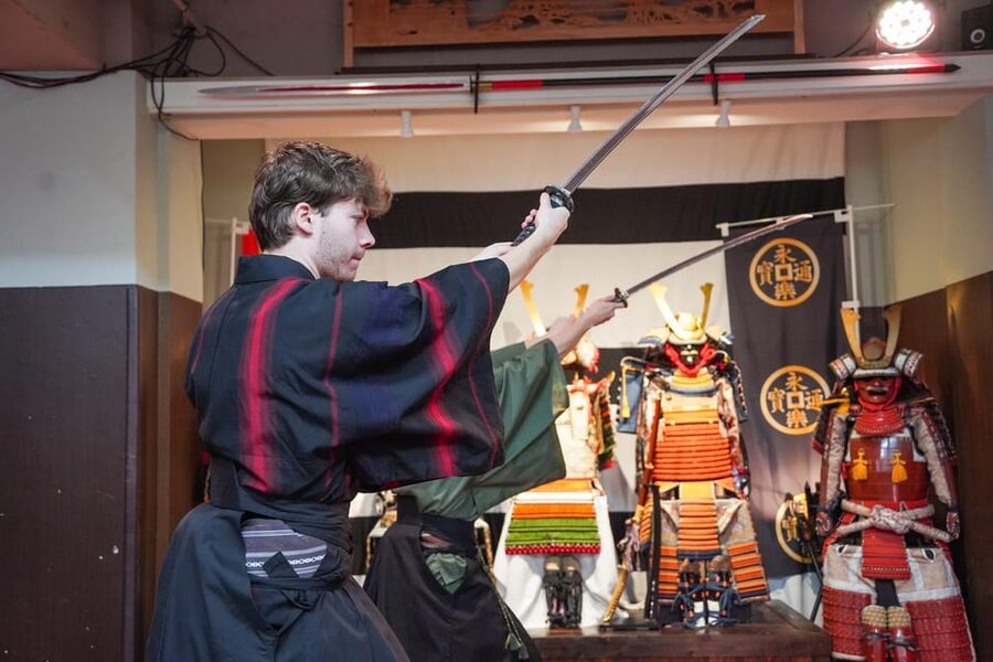 Tokyo: Samurai Experience with Lunch and Guided Tour - Kagurazaka snacks and a final local walk