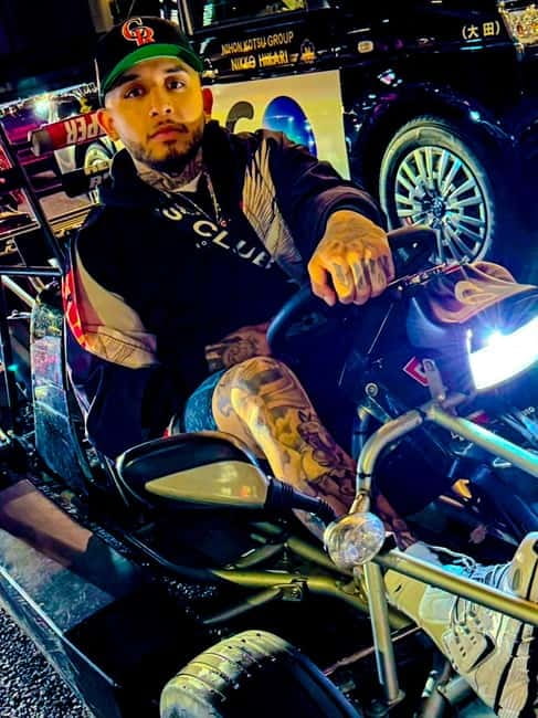 Tokyo: Shibuya and Shinjuku Streets Guided Go-Karting Tour - Kabukicho and Shinjuku after dark