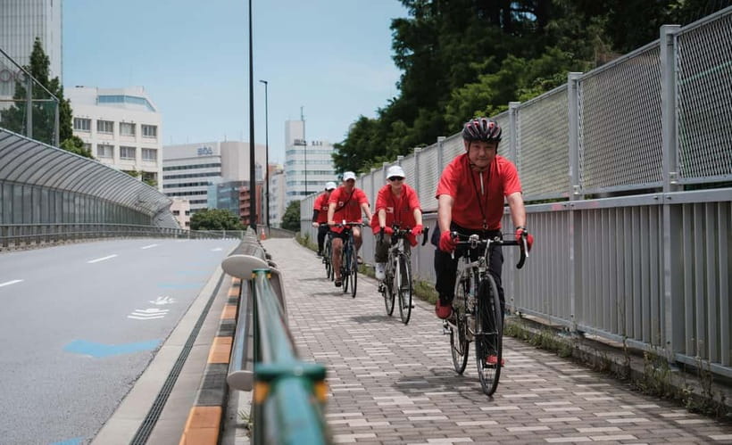Tokyo: Shibuya Bike Tour - Shibuya Crossing and the Hachiko area