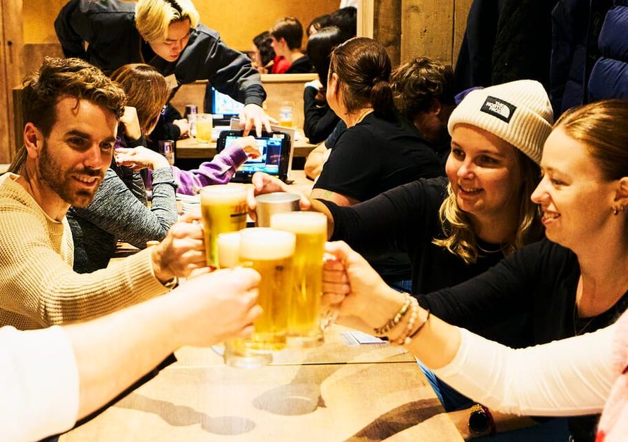 Tokyo: Shibuya Food Tour with 15 Dishes at 4 Eateries - Dogenzaka: the first full meal stop