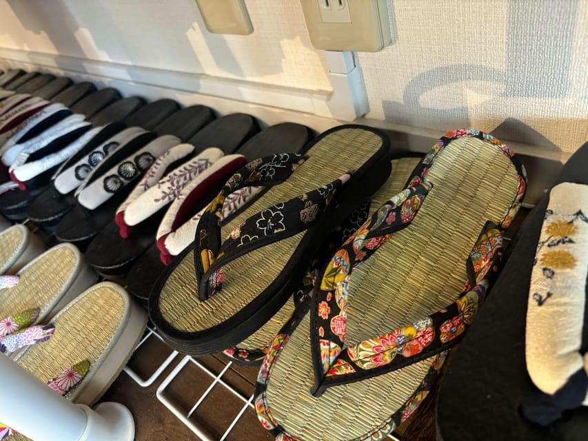 :Tokyo,Shibuya / Kimono Rental / English-friendly - The included accessories complete the look