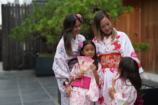 Tokyo, Shibuya: Pro Photography in KIMONO / English-friendly - Practical timing around Harajuku