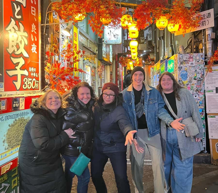 Tokyo Shinjuku Bar Hopping Tour–Hidden Izakaya & Local Guide - Walking, access, and practical comfort