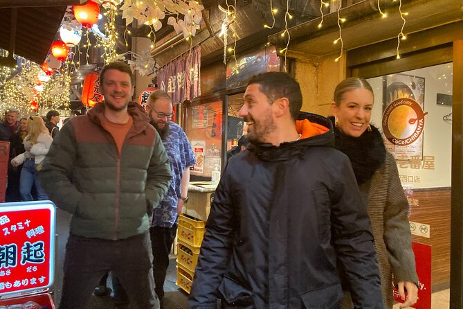 Tokyo Shinjuku Japanese Local Bar Hopping and Food Tour - What the guide adds to the evening