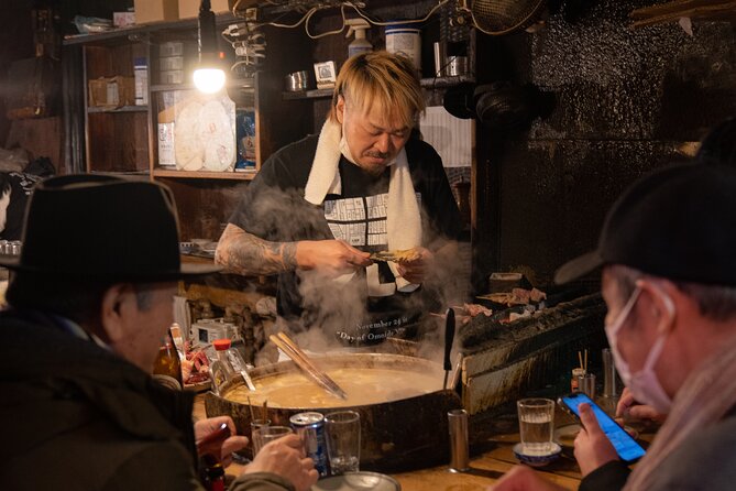 Tokyo: Shinjuku Local Bar & Izakaya Crawl Tour - Group size and pace