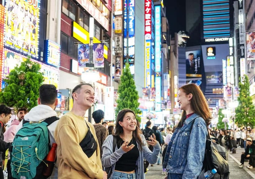Tokyo: Shinjuku Nightlife & Secret Backstreets Walking Tour - Key points at a glance