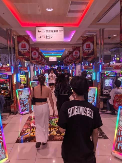 Tokyo Shinjuku : Private Walking Night Tour with Pachinko - Practical planning for the evening
