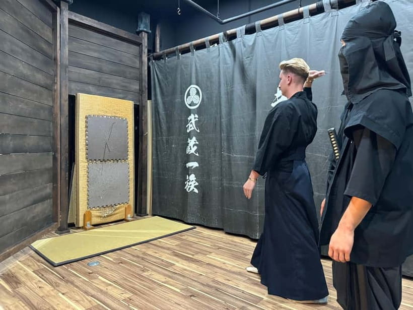 Tokyo: Shinobi Samurai Legacy Journey, 90 min - Closing With Kujikiri and Photos